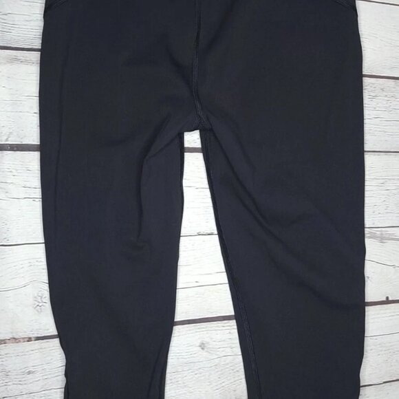 Lululemon Crop Black Criss Cross Lace Up Mesh Panel Leggings, size 8 - Picture 7 of 9